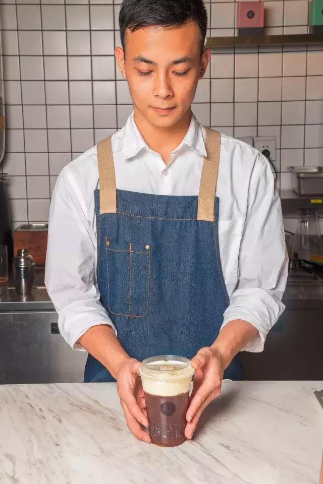 gucci和ysl哪个包包好,ysl和gucci包谁更值得买