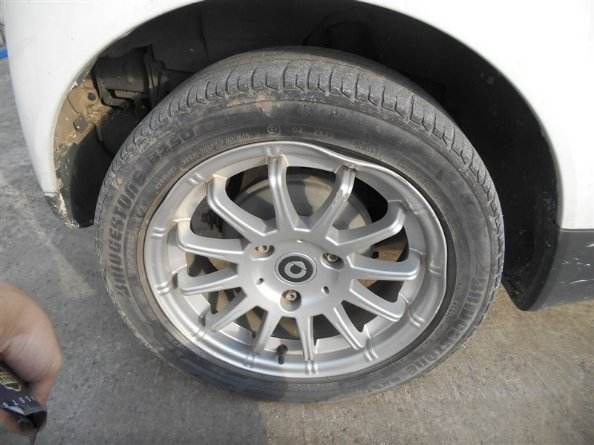 车子总是慢撒气该怎么办,车轮慢撒气检查不出来咋办