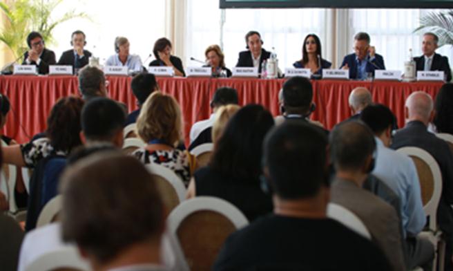 王中磊和明星酒店聚餐,王中磊和华谊兄弟