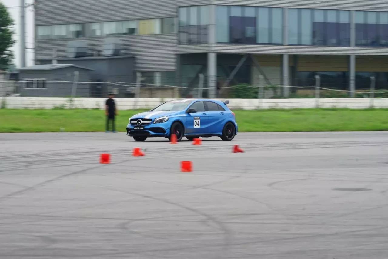 怎么学赛车驾照,获得赛车驾照有什么优势