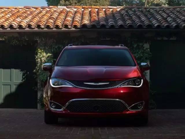 贵士塞纳大捷龙对比,塞纳大捷龙