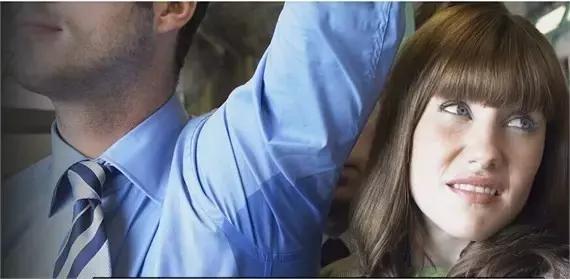 猫狗“有味”从何来？你不得不知的宠物臭味来源