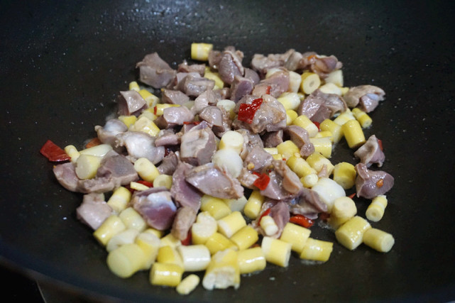 老坛酸菜最爽吃法,老坛酸菜的食谱