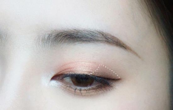 小清新款的眼影画法,又简单又日常的眼影画法