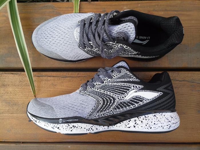 100米竞速跑鞋推荐500以内,美津浓跑鞋推荐500左右跑鞋