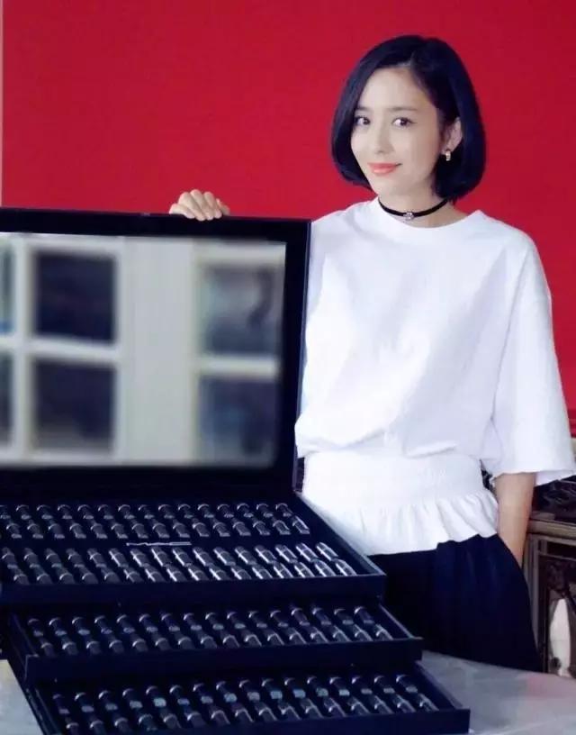 男朋友说要送我100支口红,男朋友送女朋友什么口红好