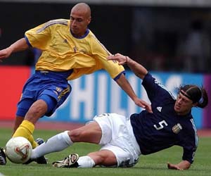 足坛最强进攻型后腰,足坛铁血后腰