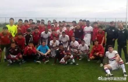 中国少年足球输了海外弱队,中国足球0:6惨败说明了什么