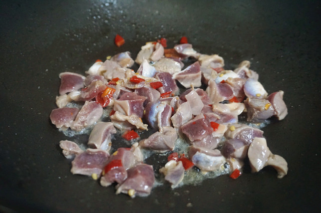 老坛酸菜最爽吃法,老坛酸菜的食谱