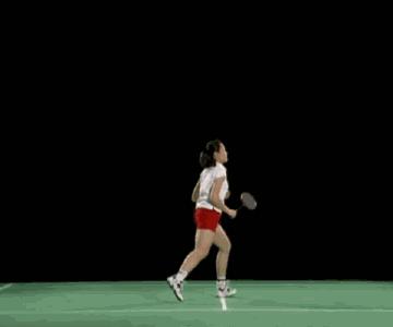 打羽毛球遇到比自己强的人怎么打,打羽毛球遇到厉害的对手