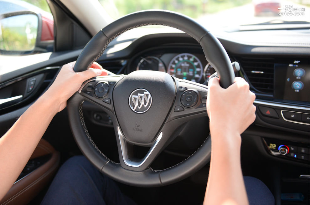 24款新君威2.0车主真实感受,新君威19款28t