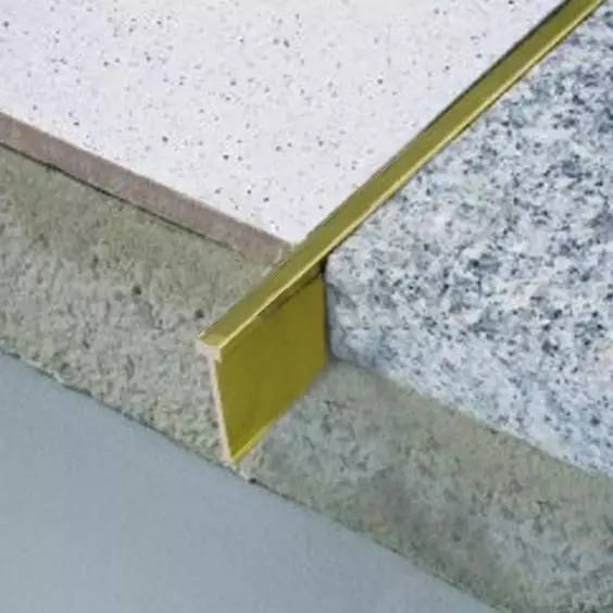 瑁呬慨4涓潙浜虹殑缁嗚妭,瑁呬慨缁嗚妭鍏ㄩ儴鏇濆厜