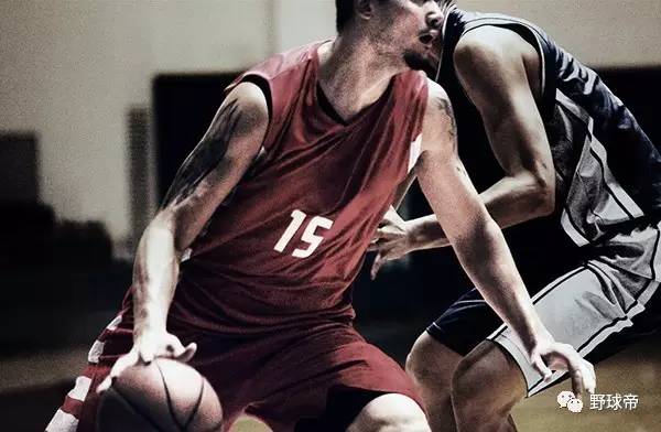 篮球全场战术实战训练,如何在实战中打好篮球