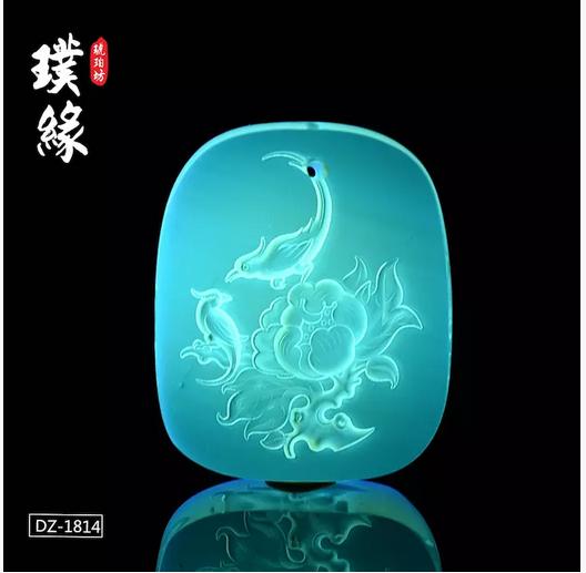 20万买的珠宝展“蜜蜡”，被地摊大爷嫌弃了！