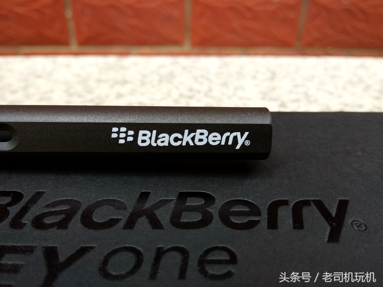 黑莓keyone选哪个颜色,黑莓keyone国行版正式发布