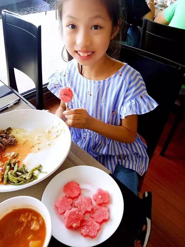 让吃货来了不走的地方,居然是一家汽车4S店!