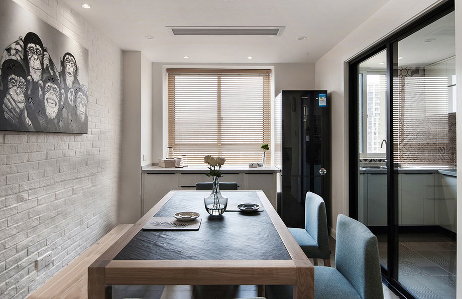 龙记万家装饰、德国纯进口立乐水管、美国金貂电线、芬琳芬华乳胶