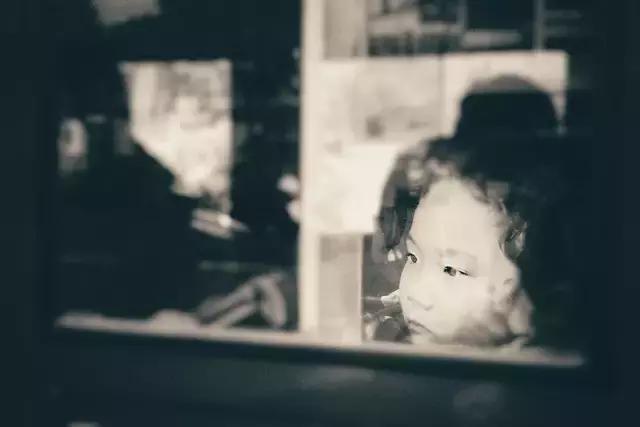 技巧：难得“糊”图，看不清楚也动人