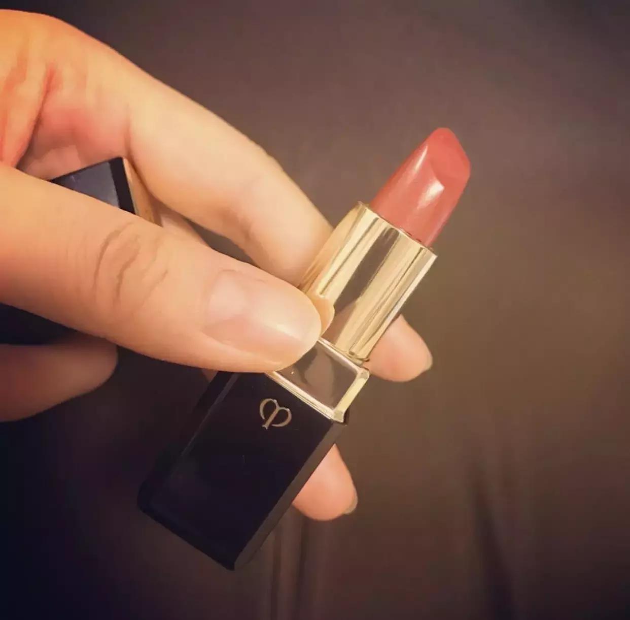 男朋友说要送我100支口红,男朋友送女朋友什么口红好