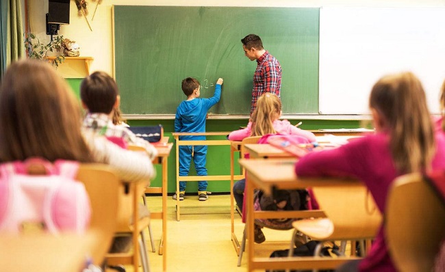 工作再忙也别忘多陪陪孩子,工作再忙也要收拾好心情接孩子