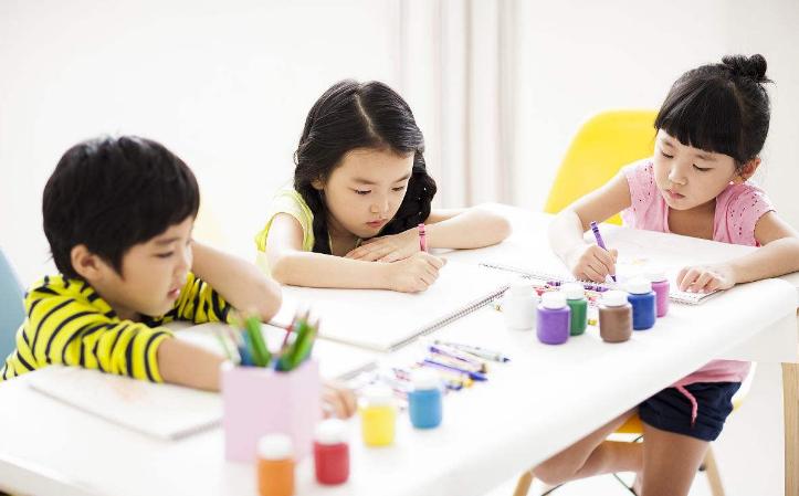 工作再忙也别忘多陪陪孩子,工作再忙也要收拾好心情接孩子