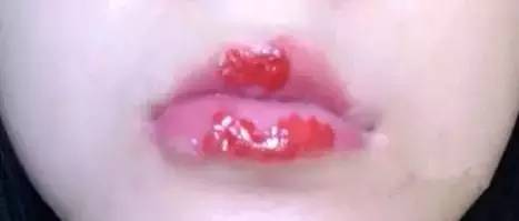 揭秘丨美容院绝不会告诉你的事，看了你还想纹唇吗？