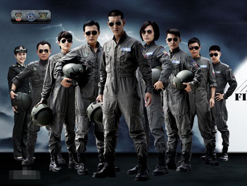 这些中国大明星都曾扮演飞行员，看看哪位最有军人气质？