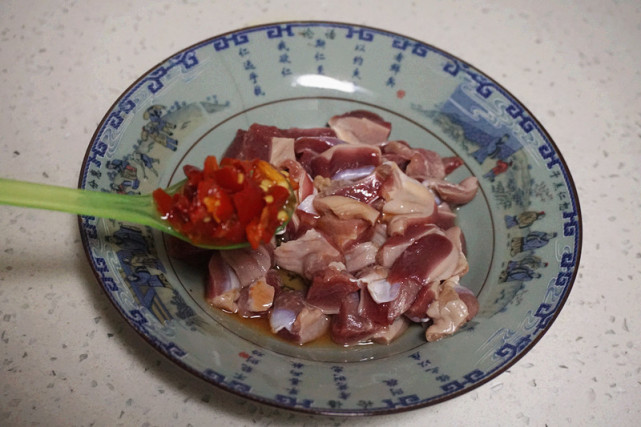 老坛酸菜最爽吃法,老坛酸菜的食谱