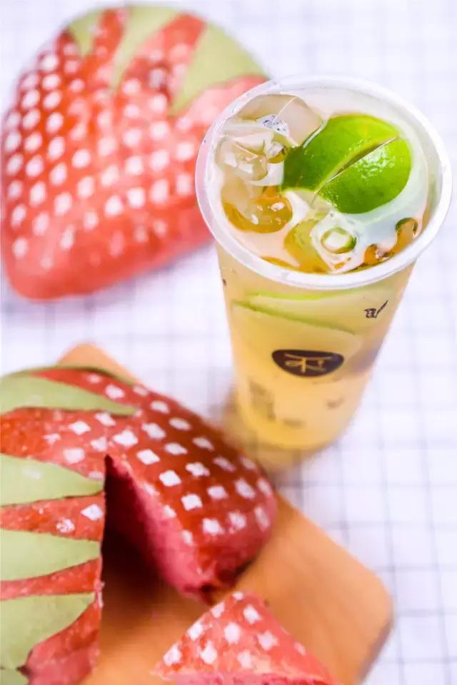 gucci和ysl哪个包包好,ysl和gucci包谁更值得买