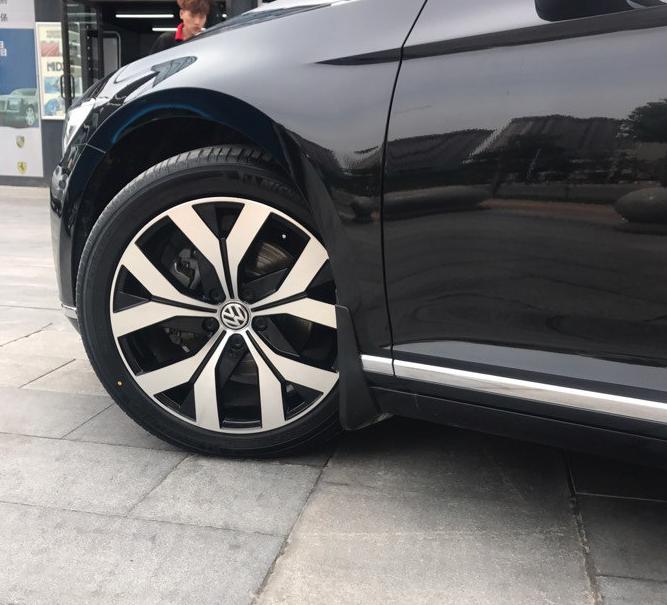 迈腾b8改装轮毂18寸多少钱,b8迈腾改装图片