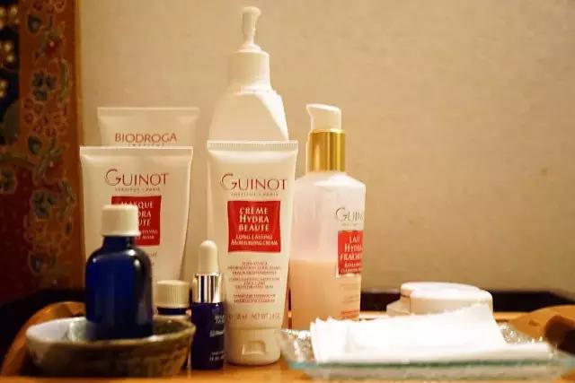 东莞唐拉雅秀酒店早茶,东莞唐拉雅秀酒店前台