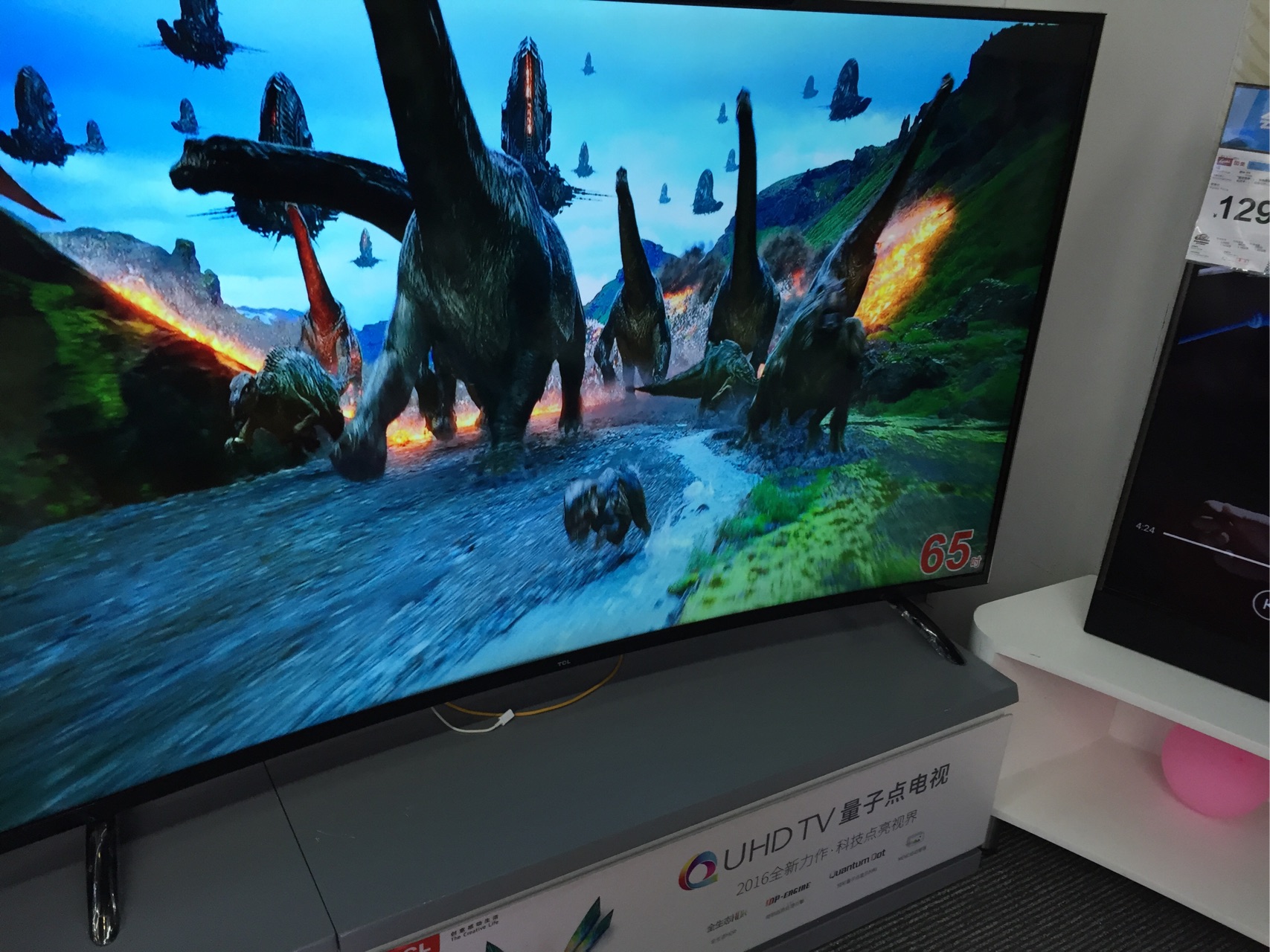 曲面屏电视机靠谱吗,曲面屏真的不能买吗