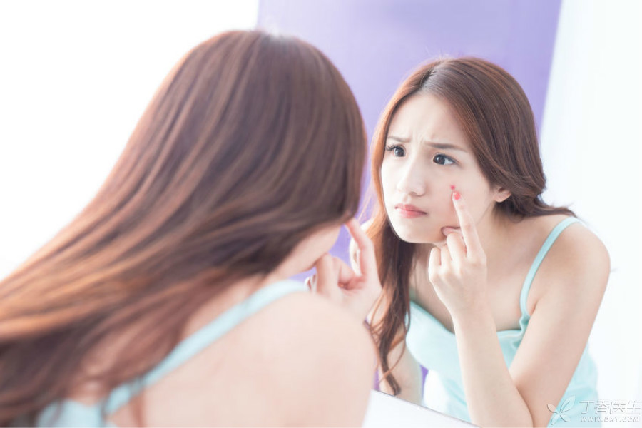 护肤品过敏的痘痘是什么样的,护肤品用多了皮肤过敏