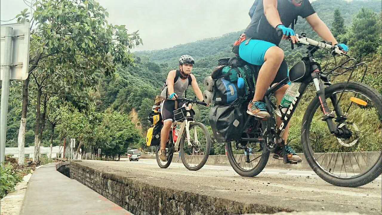 单车骑行西藏每日花费,一辆车环游6万公里