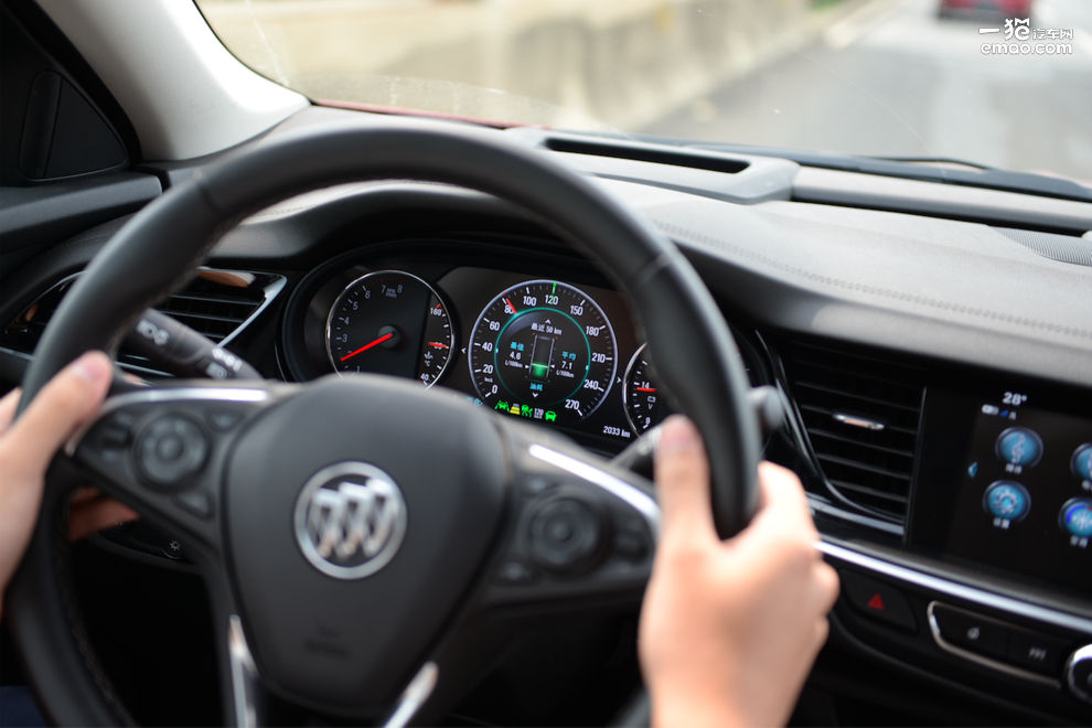 24款新君威2.0车主真实感受,新君威19款28t