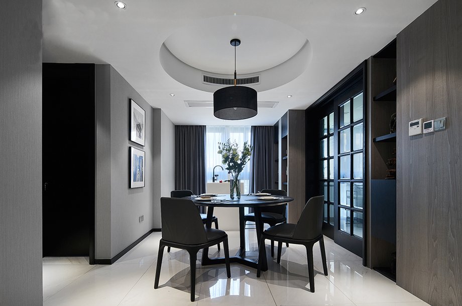 龙记万家装饰、德国纯进口立乐水管、美国金貂电线、芬琳芬华乳胶