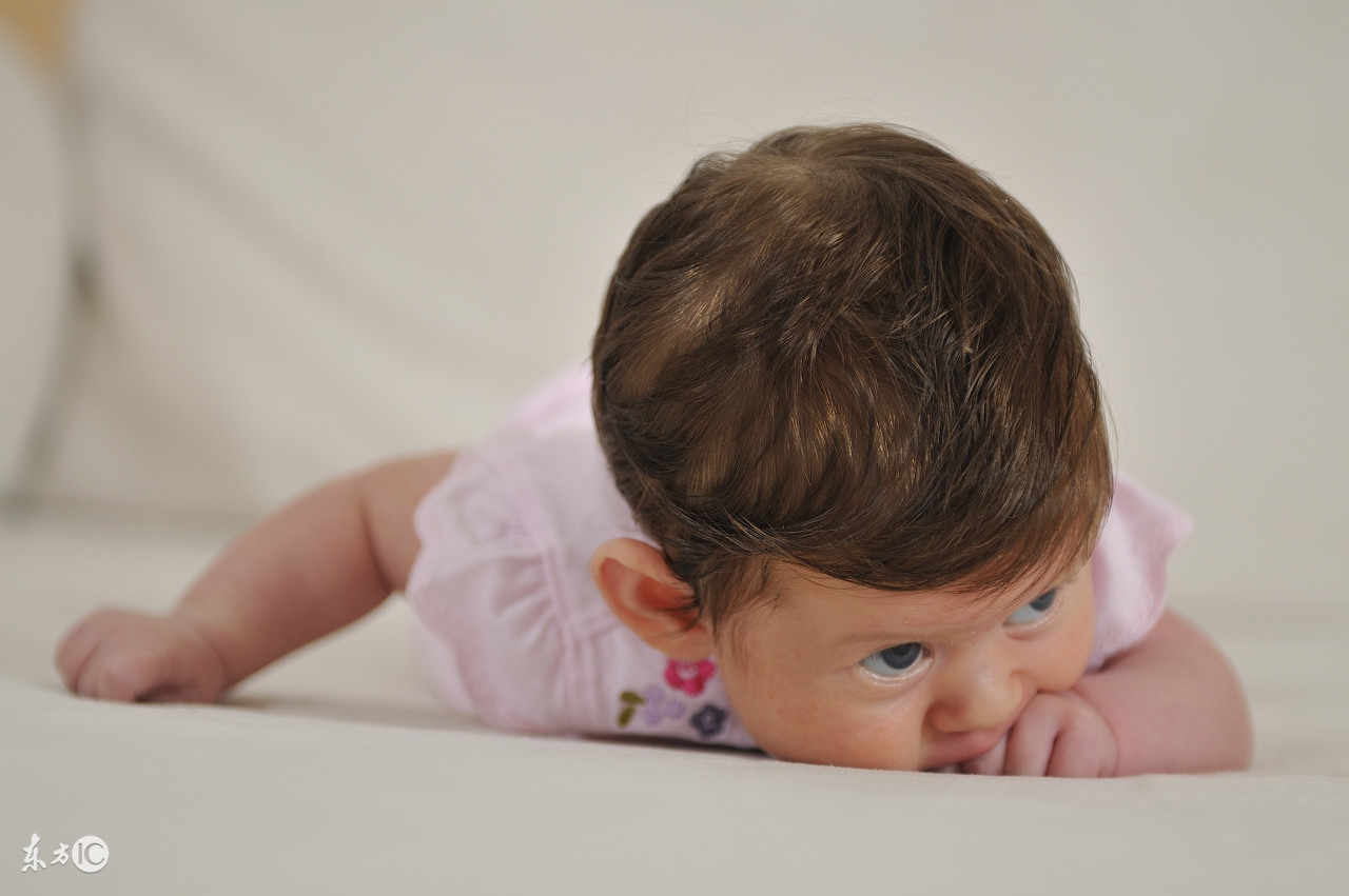 孩子夜间磨牙是胃热吗,晚上睡觉磨牙用橘子皮可以解决吗