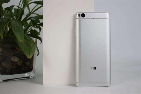 主打性价比！骁龙821+3/64GB，小米这款机你会买吗？