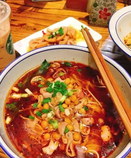 武汉最有人气美食城,武汉步行街美食推荐排行榜