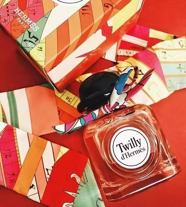 爱马仕lv丝巾,爱马仕丝巾香水情人节限定