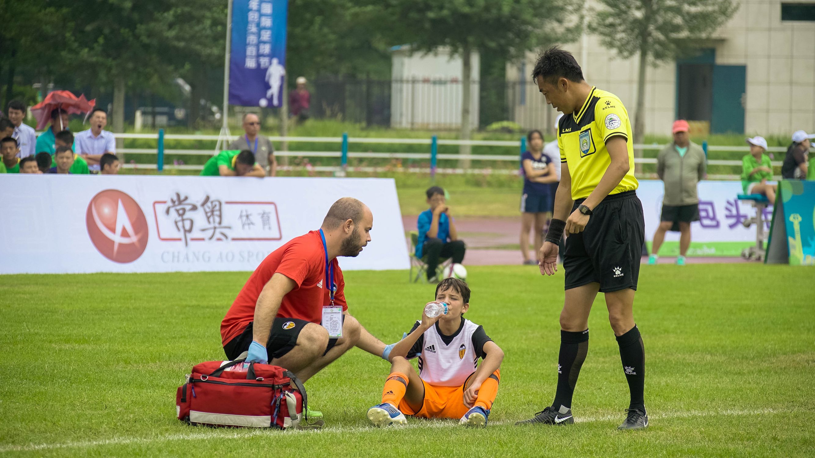 罗纳尔迪尼奥去包头,罗纳尔迪尼奥现身卡塔尔世界杯