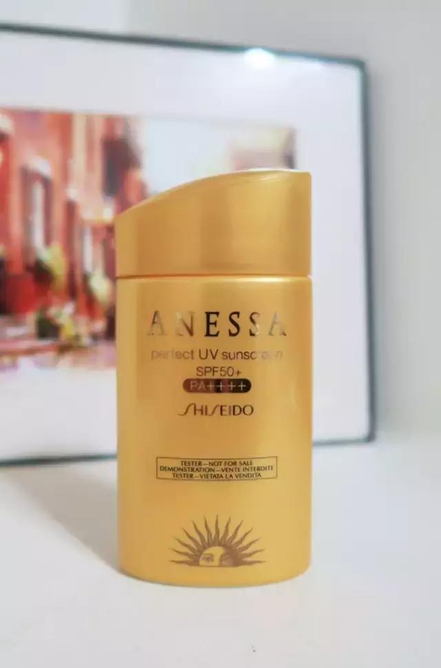 迪丽热巴高圆圆同款双肩包 (迪丽热巴高圆圆同款双肩包哪里买)