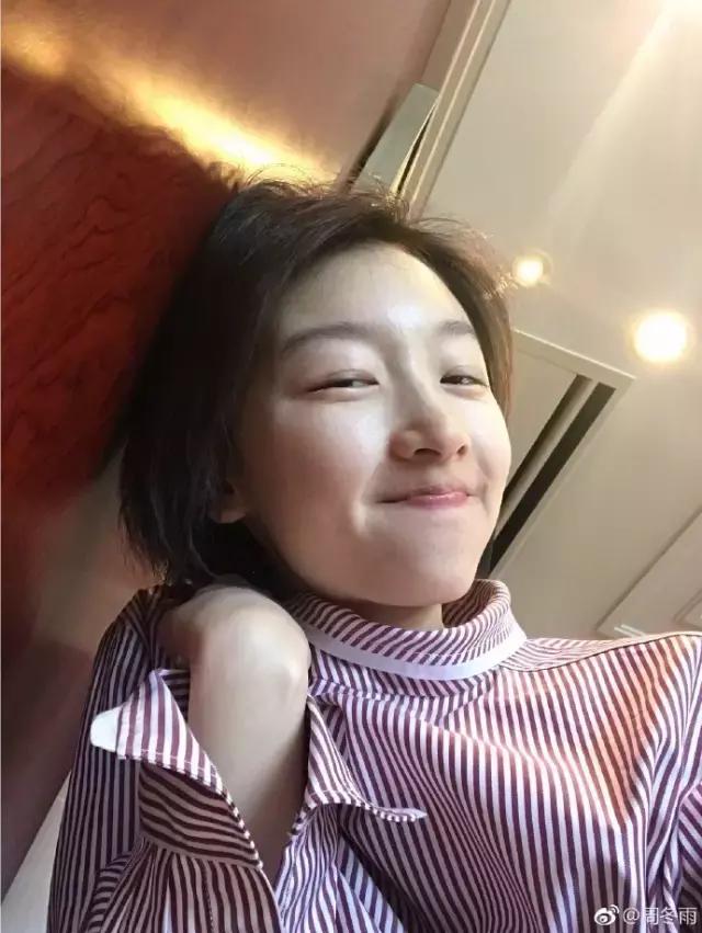 迪丽热巴高圆圆同款双肩包 (迪丽热巴高圆圆同款双肩包哪里买)