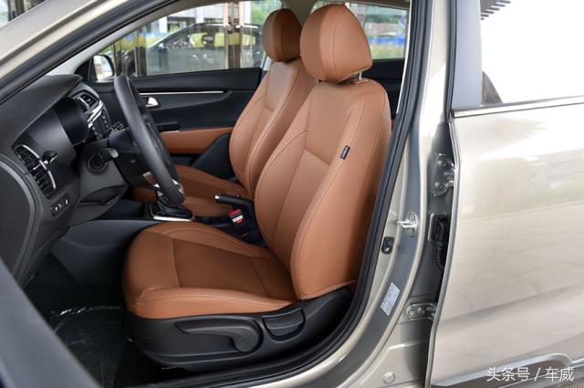 起亚k2跟起亚kxcross的区别,起亚kxcross比k2怎样