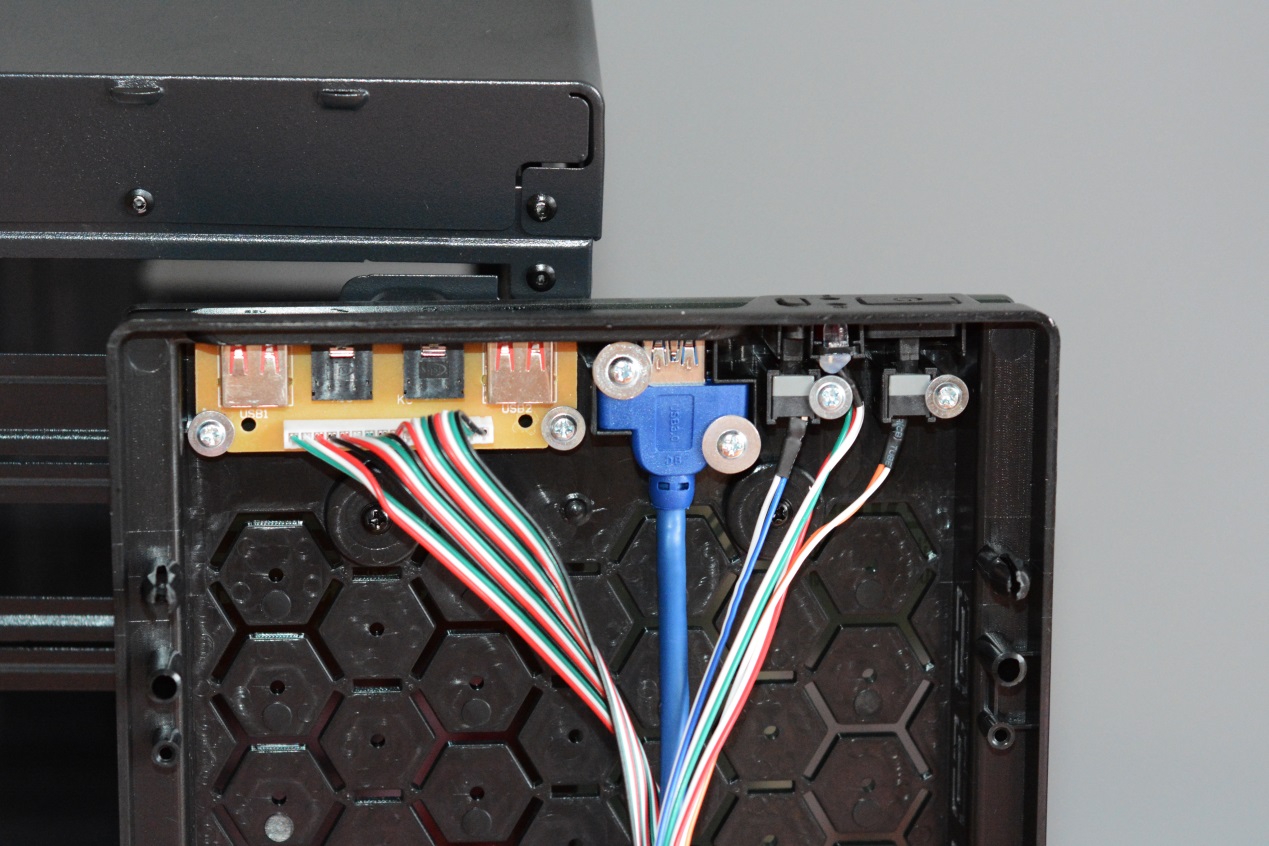 炫酷电竞游戏机箱哪家强,炫酷电竞游戏电脑机箱推荐