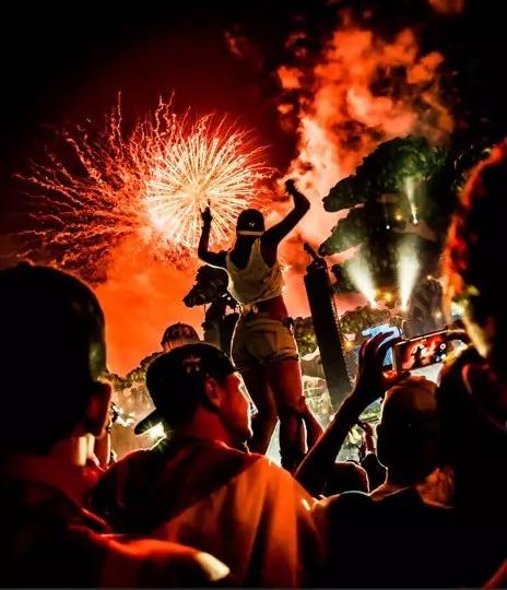 使用光影魔术手增加相片像素,使用光影魔术手改变照片底色