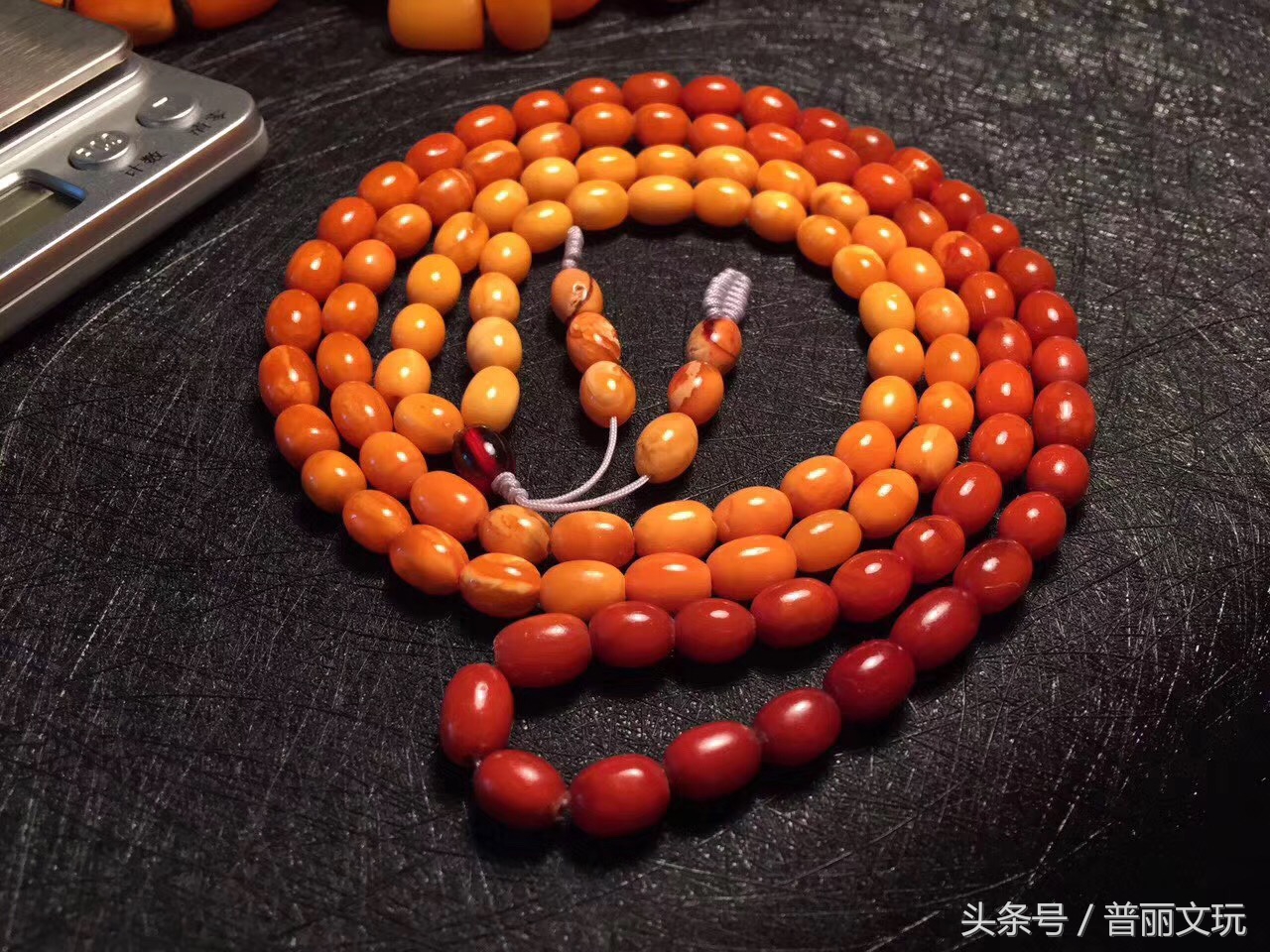 文玩手串的盘玩和保养,文玩手串如何盘玩和保养