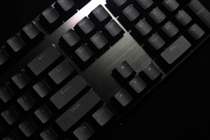 闆锋煆V530鍏夎酱鏈烘閿洏,闆锋煆v860娓告垙鏈烘閿洏鍥捐祻