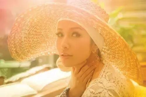 萧亚轩出道18年,萧亚轩从出道到现在有多少首歌