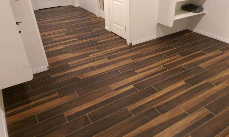 圣象大自然人字拼地板价格,强化复合地板买圣象还是大自然